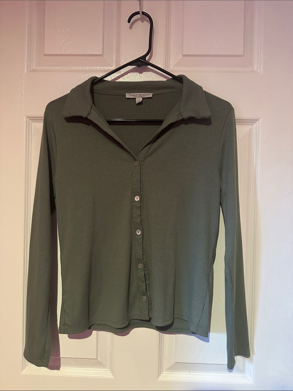 Green Envelope Olive Ribbed Button-Front Shirt